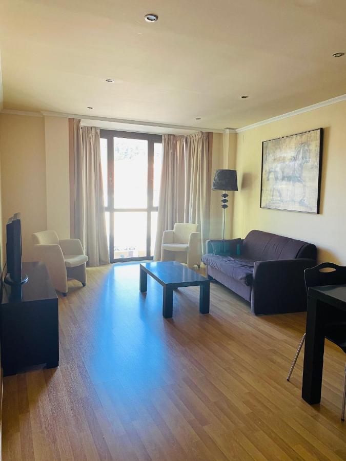 Av Aparthotel